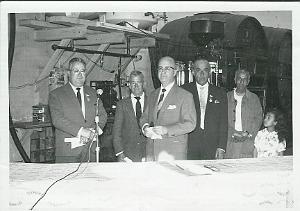 ORAN USINE D ECKMUHL REMISE DE LA MEDAILLE DU TRAVAIL